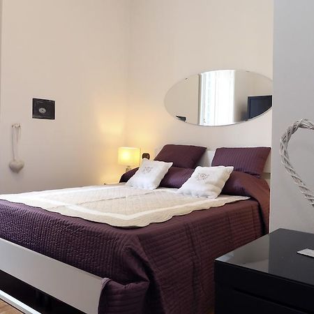 روما Caracciolo Guest House الغرفة الصورة