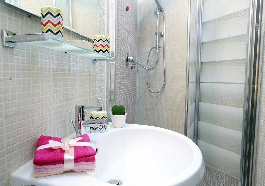 روما Caracciolo Guest House الغرفة الصورة