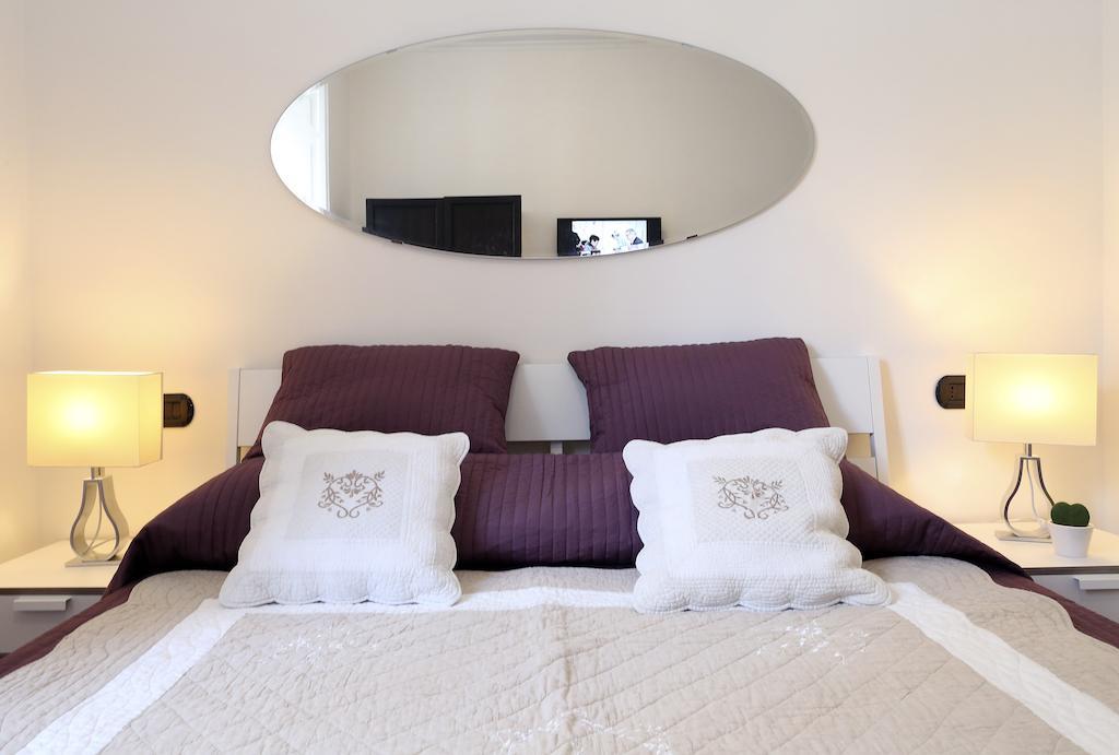 روما Caracciolo Guest House الغرفة الصورة